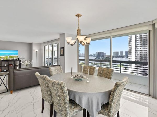 3500 Mystic Pointe Dr , Unit 1403, Aventura, FL 33180