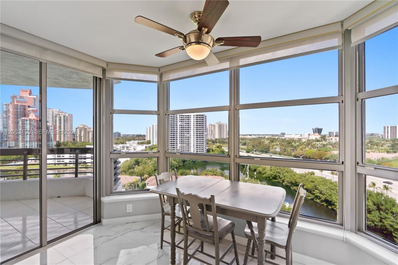 3500 Mystic Pointe Dr, Unit 1403, Aventura, FL 33180 Photo