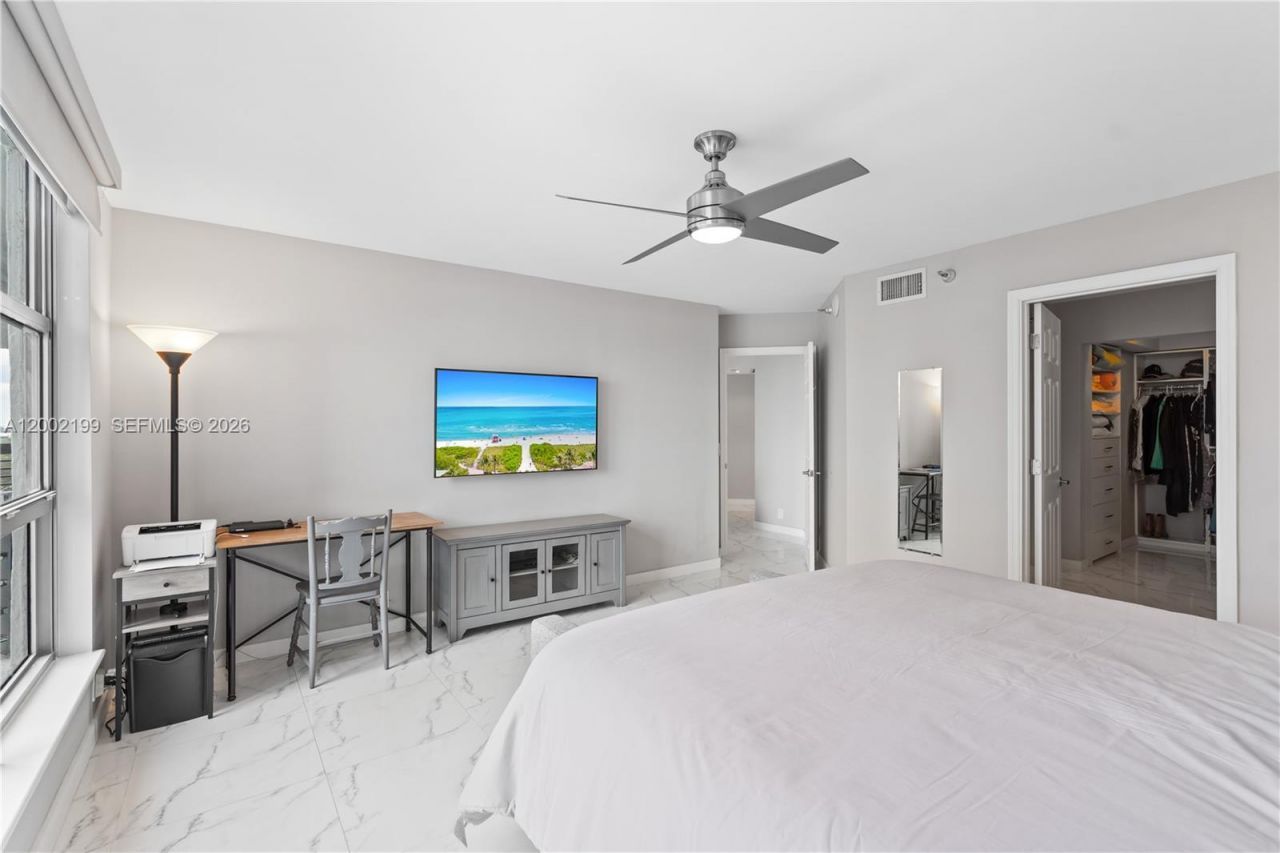 3500 Mystic Pointe Dr, Unit 1403, Aventura, FL 33180 Photo