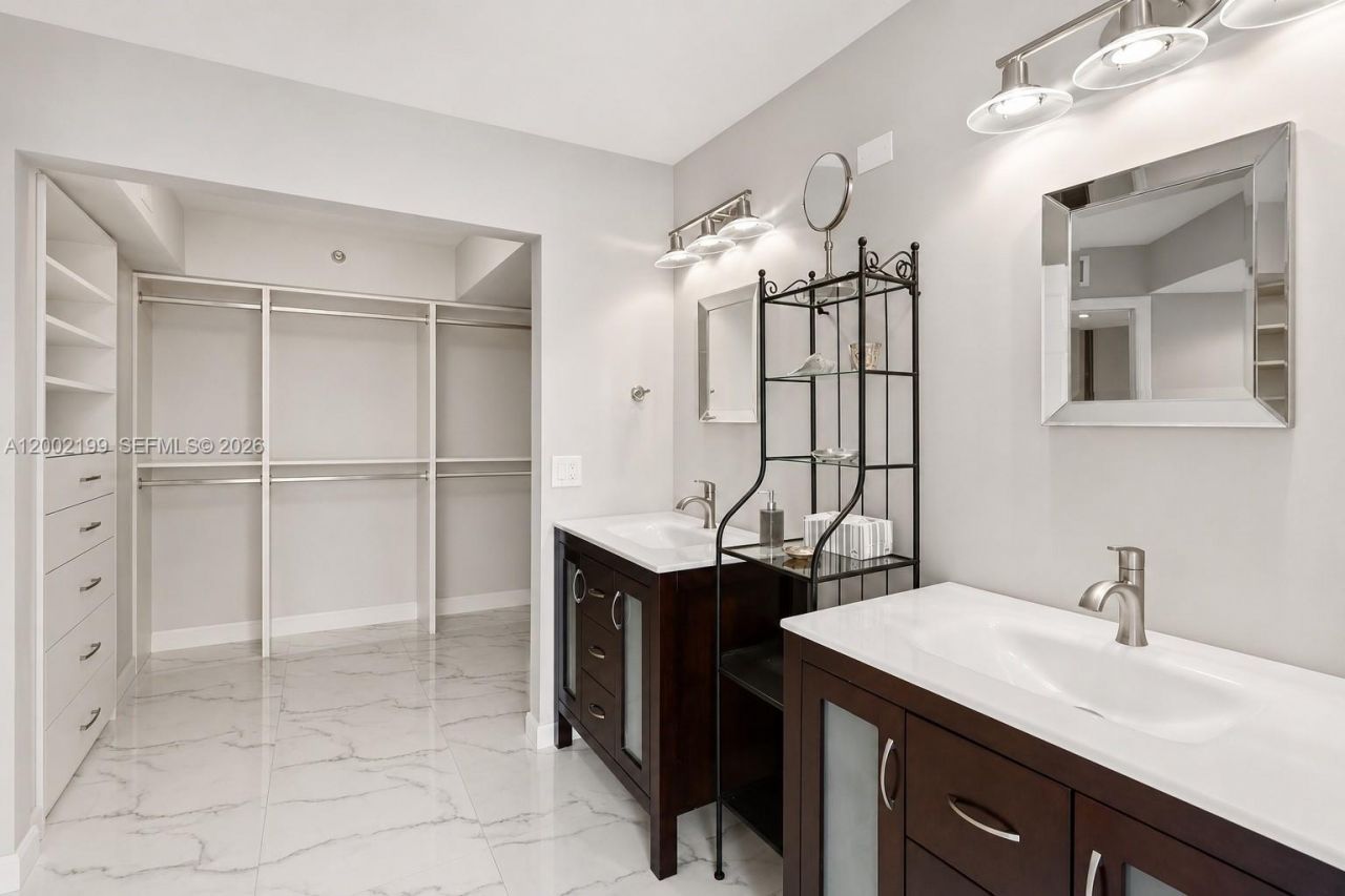 3500 Mystic Pointe Dr, Unit 1403, Aventura, FL 33180 Photo