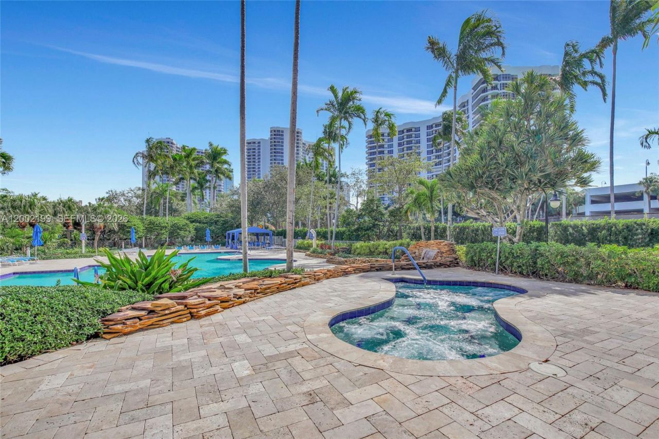 3500 Mystic Pointe Dr, Unit 1403, Aventura, FL 33180 Photo