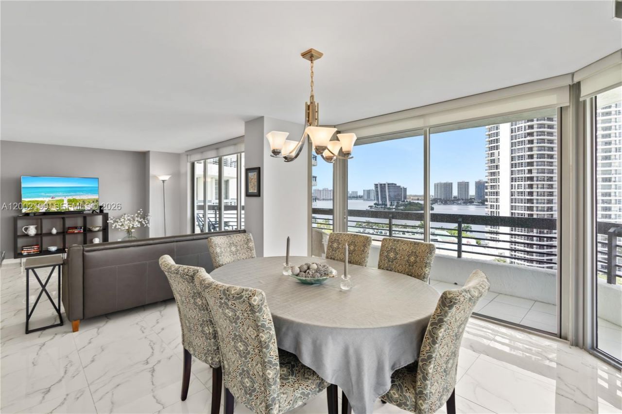 3500 Mystic Pointe Dr, Unit 1403, Aventura, FL 33180 Photo