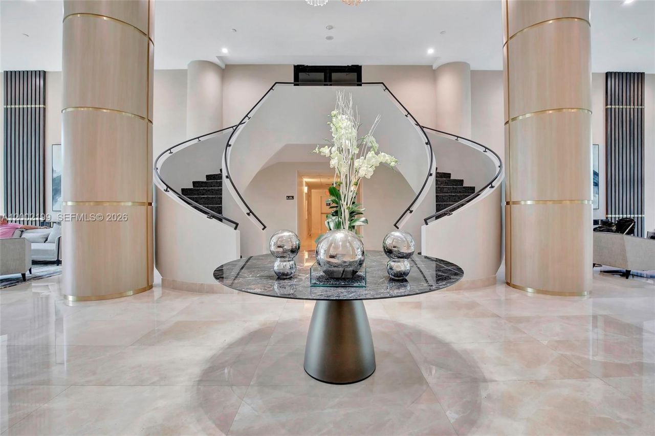 3500 Mystic Pointe Dr, Unit 1403, Aventura, FL 33180 Photo
