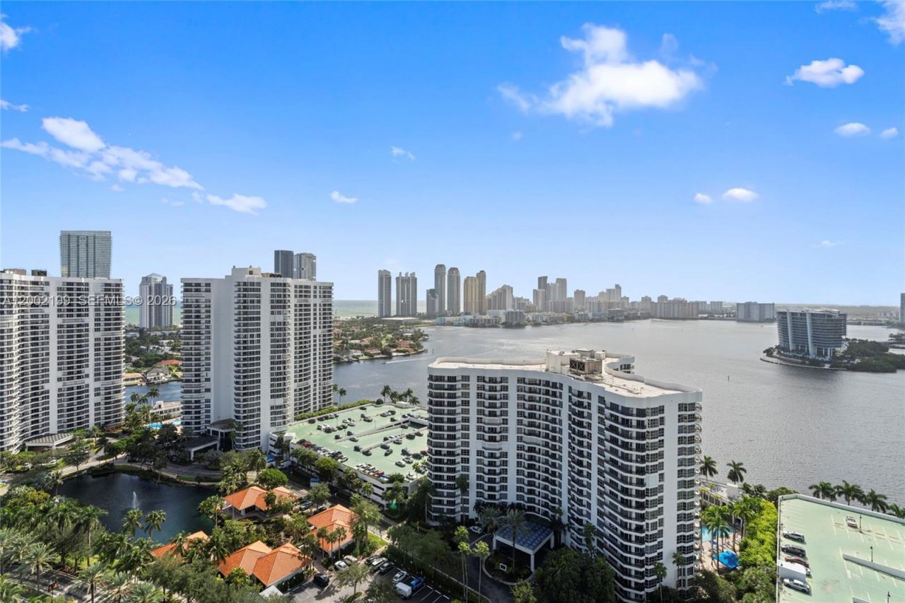 3500 Mystic Pointe Dr, Unit 1403, Aventura, FL 33180 Photo