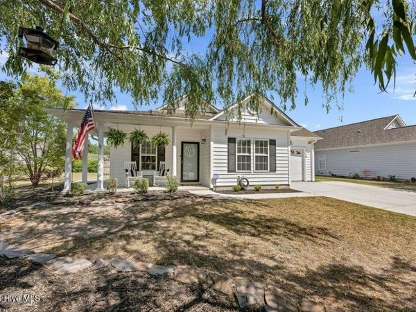 116 N Palm Drive , Winnabow, NC 28479