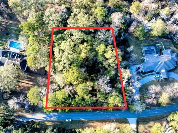 307 BLACK RIVER Drive , Madisonville, LA 70447