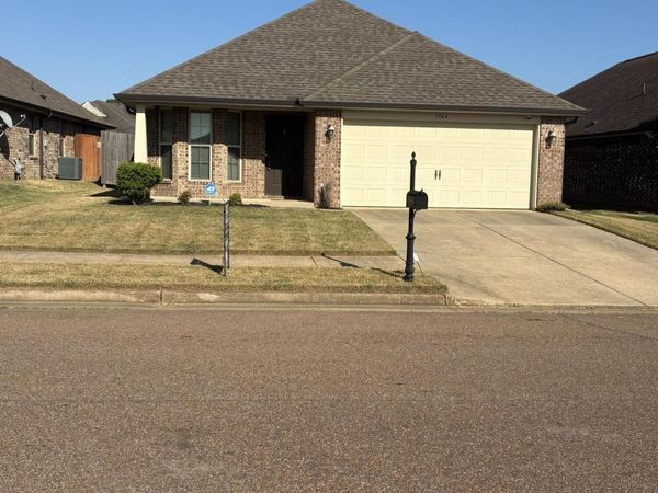 7944 Allenwood Lane, Olive Branch, MS 38654