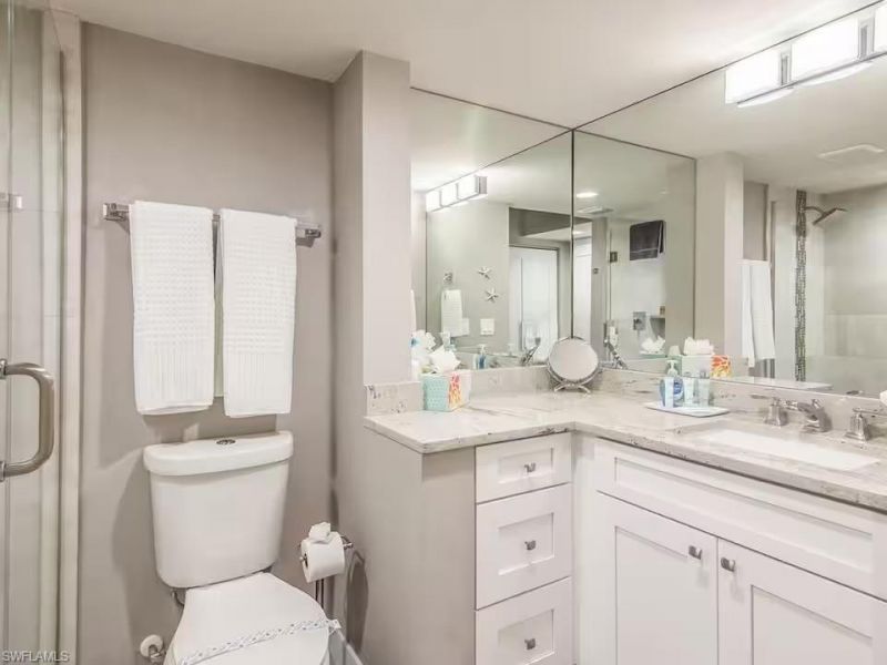 600 Neapolitan Way , Unit 341, Naples, FL 34103 Photo