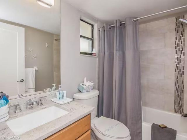 600 Neapolitan Way , Unit 341, Naples, FL 34103 Photo