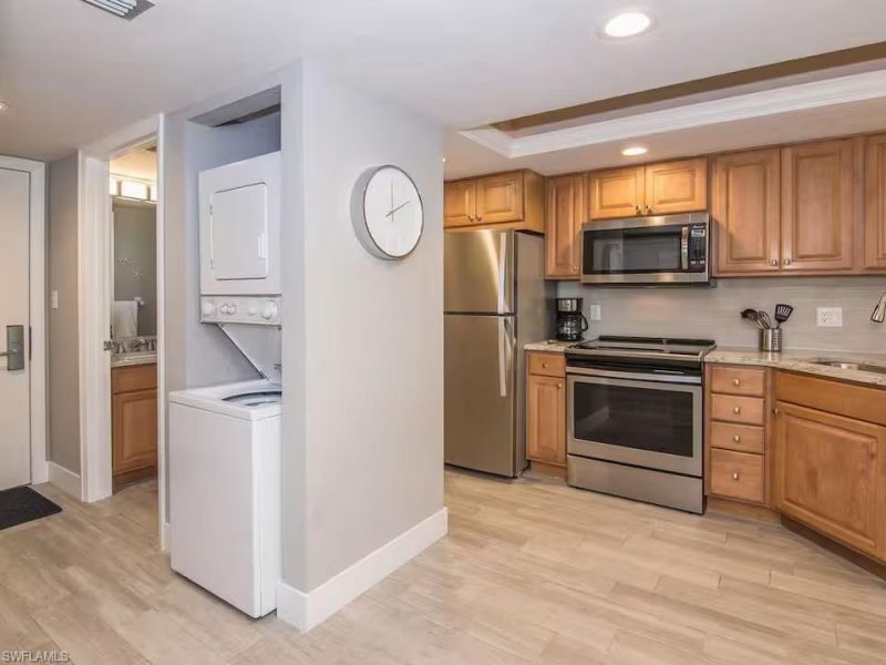 600 Neapolitan Way , Unit 341, Naples, FL 34103 Photo