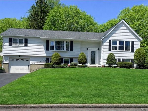 1 Pommel Drive , Newburgh, NY 12550