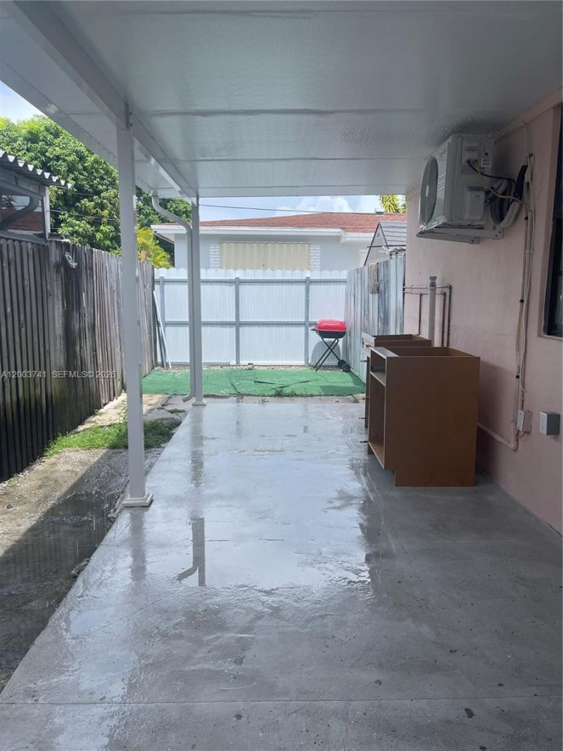 317 E 8th St , Unit 3, Hialeah, FL 33010 Photo