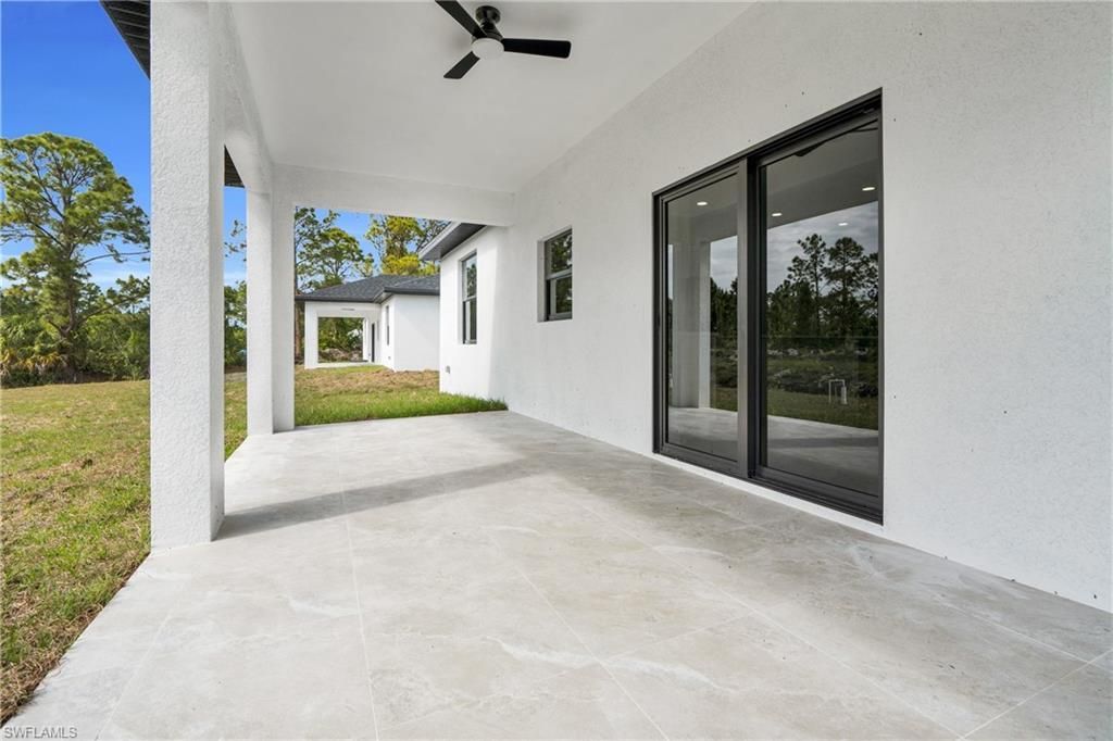 586 Genoa Ave S, Lehigh Acres, FL 33974 Photo