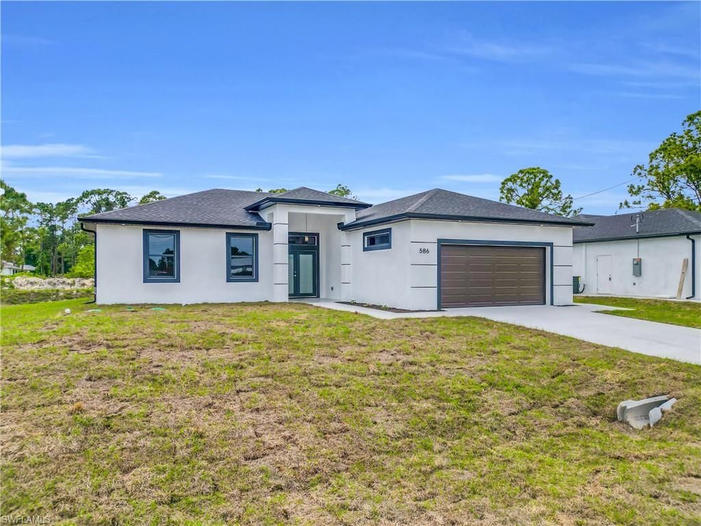 586 Genoa Ave S, Lehigh Acres, FL 33974 Photo