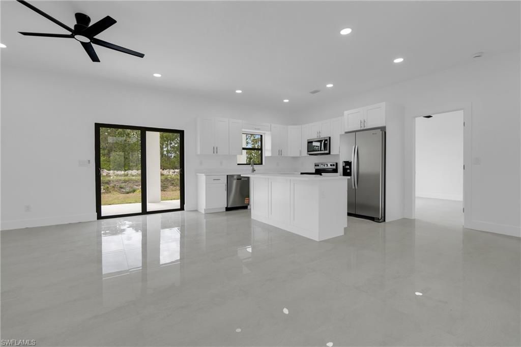 586 Genoa Ave S, Lehigh Acres, FL 33974 Photo