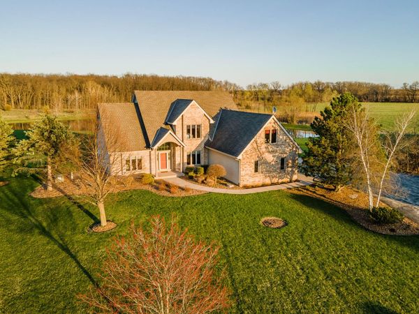 4374 108th St, Raymond, WI 53126