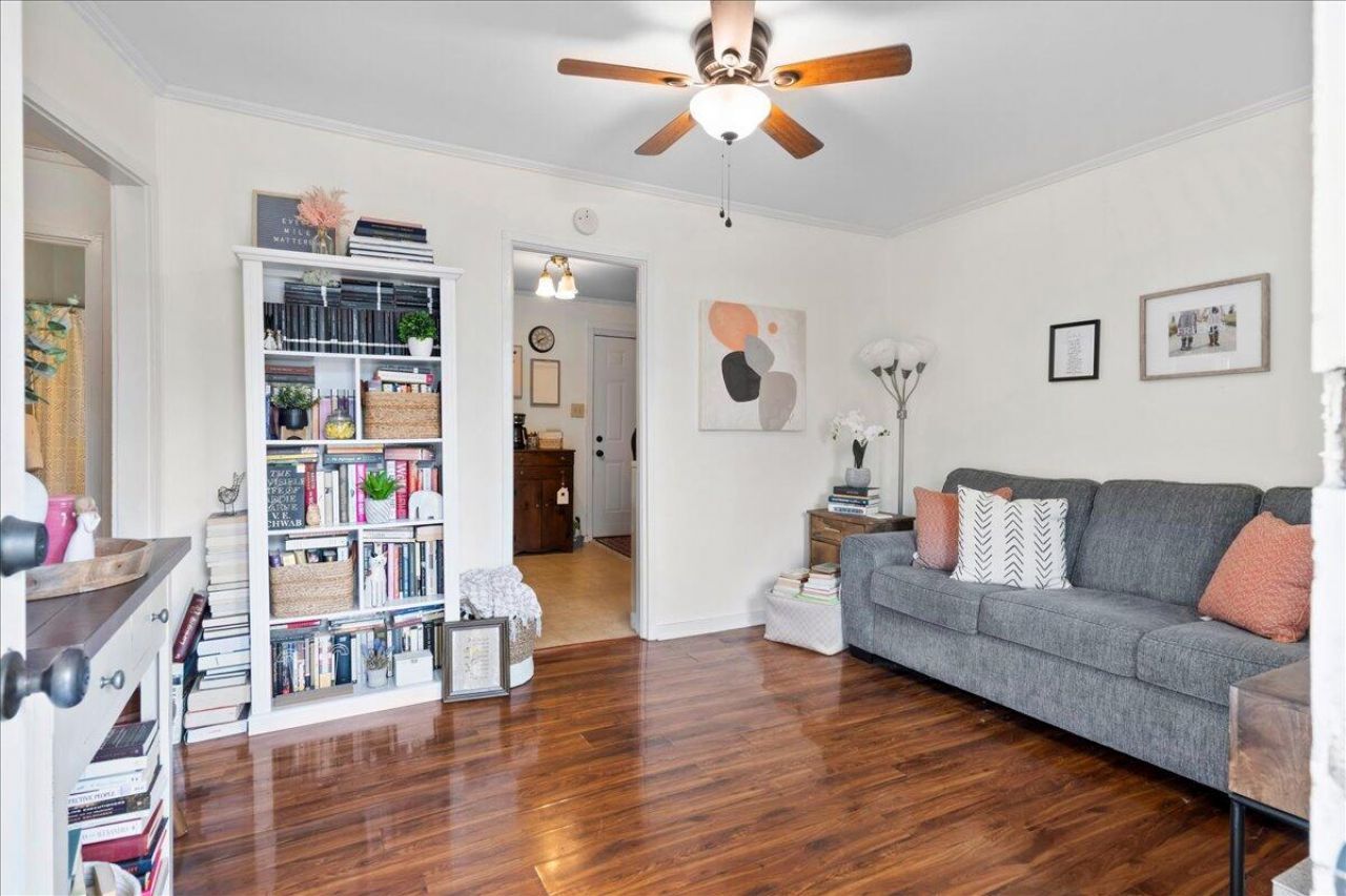 406 Butler Street Photo 4