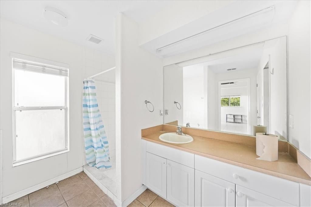 1019 Angelo Ave, Lehigh Acres, FL 33971 Photo