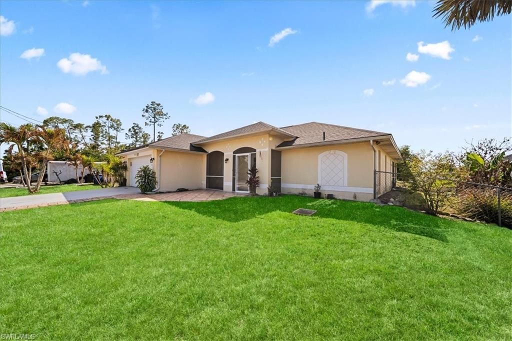 1019 Angelo Ave, Lehigh Acres, FL 33971 Photo