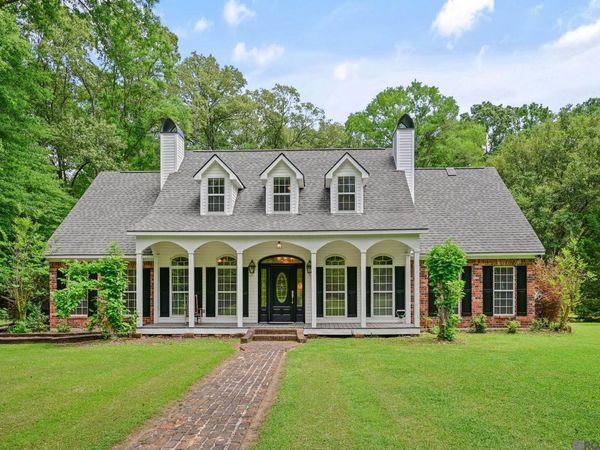 9836 Sligo Rd, St Francisville, LA 70775