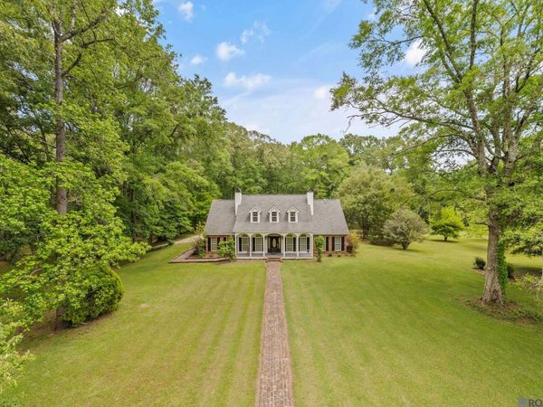 9836 Sligo Rd, St Francisville, LA 70775
