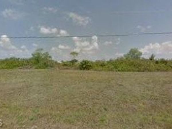 2047 NE 17th TER , CAPE CORAL, FL 33909