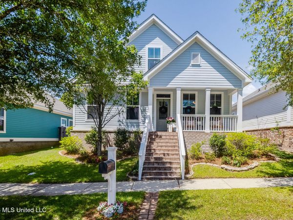 13056 Holly Springs Avenue, Biloxi, MS 39532