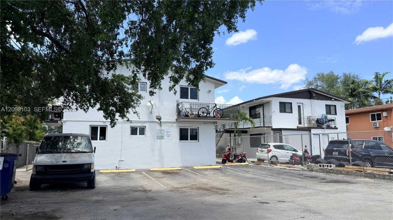 33 NW 21st Ave , Miami, FL 33125 Photo