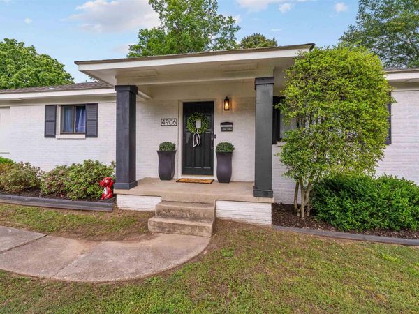 4906 Lochridge Road , North Little Rock, AR 72116