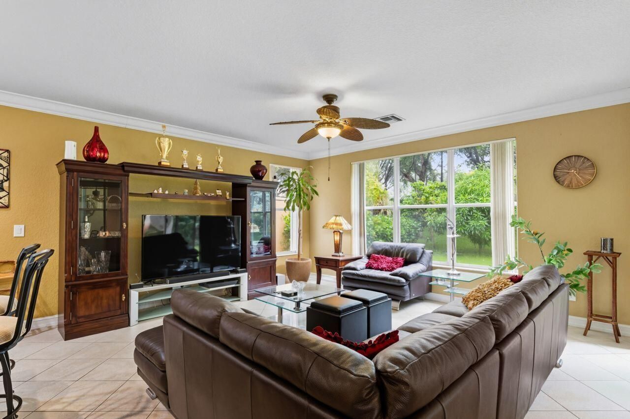 8492 Breezy Oak Way, Boynton Beach, FL 33473 Photo