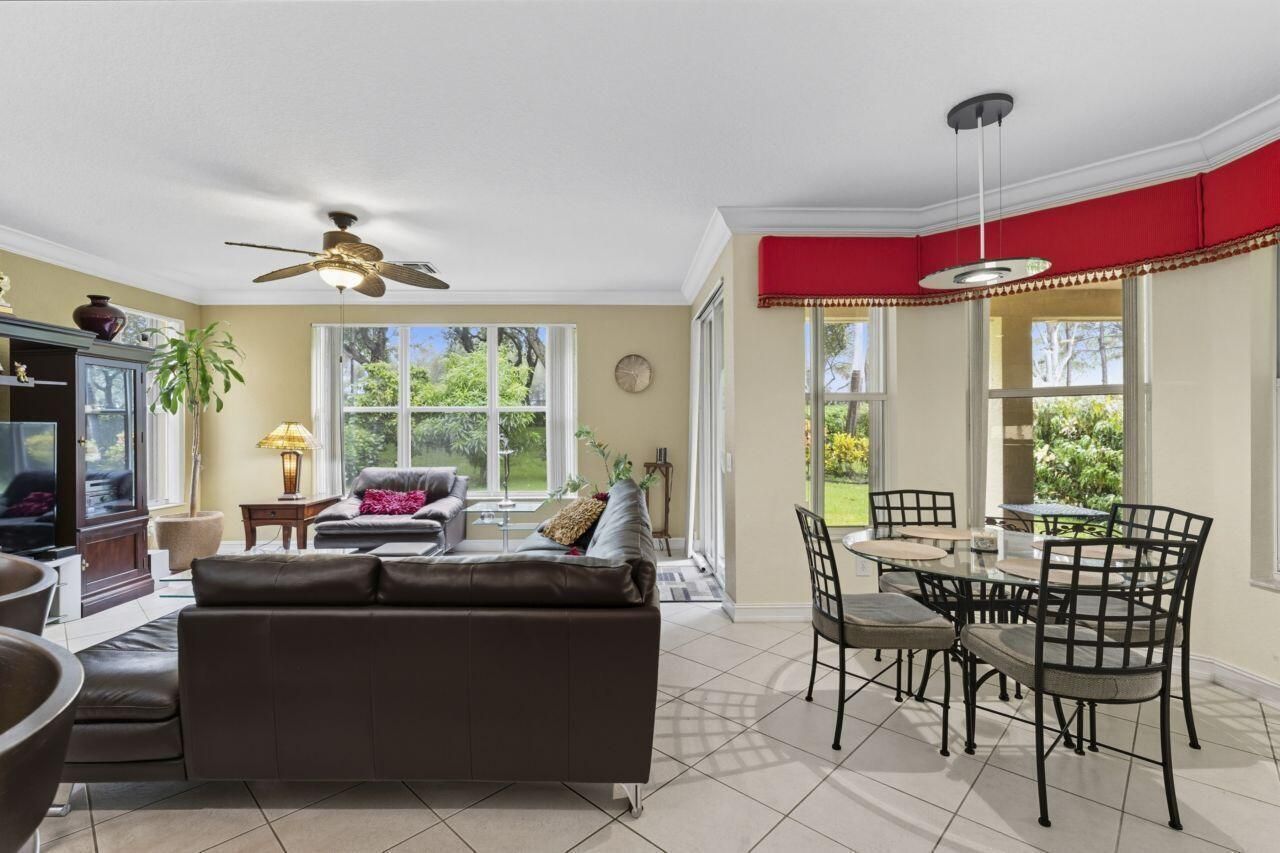 8492 Breezy Oak Way, Boynton Beach, FL 33473 Photo