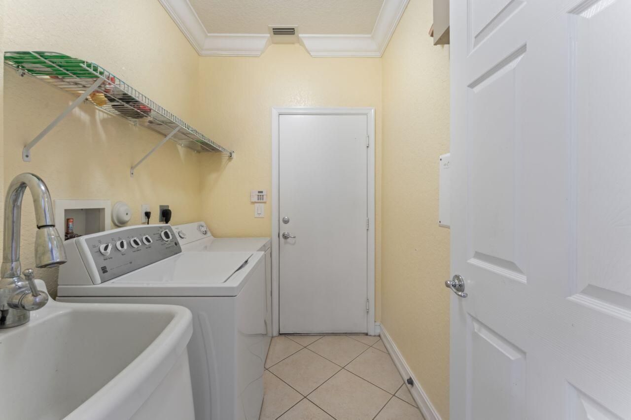 8492 Breezy Oak Way, Boynton Beach, FL 33473 Photo