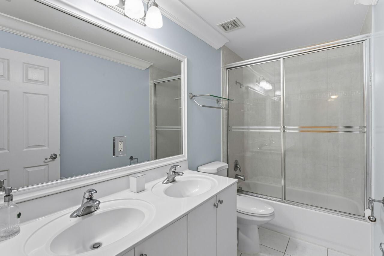 8492 Breezy Oak Way, Boynton Beach, FL 33473 Photo