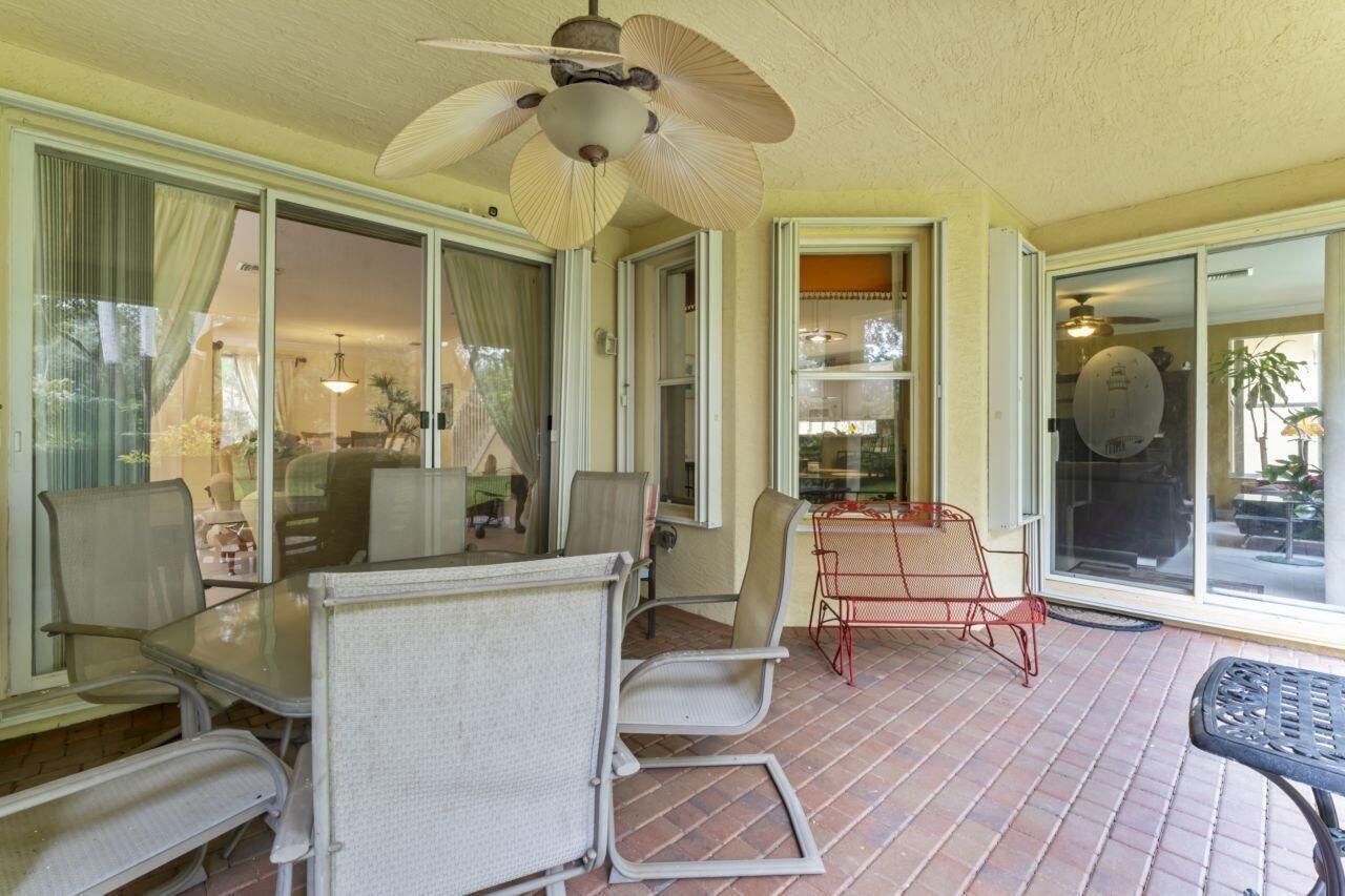 8492 Breezy Oak Way, Boynton Beach, FL 33473 Photo
