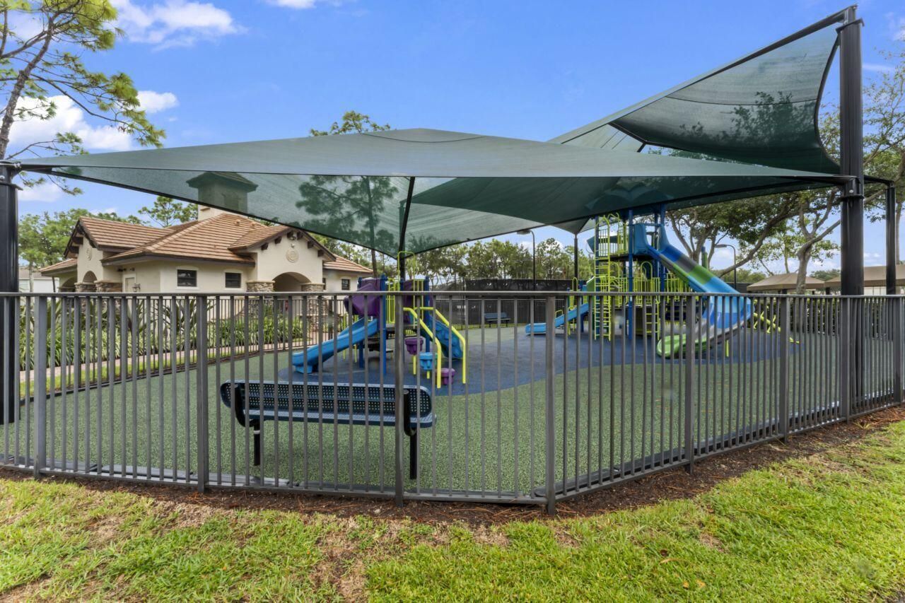 8492 Breezy Oak Way, Boynton Beach, FL 33473 Photo