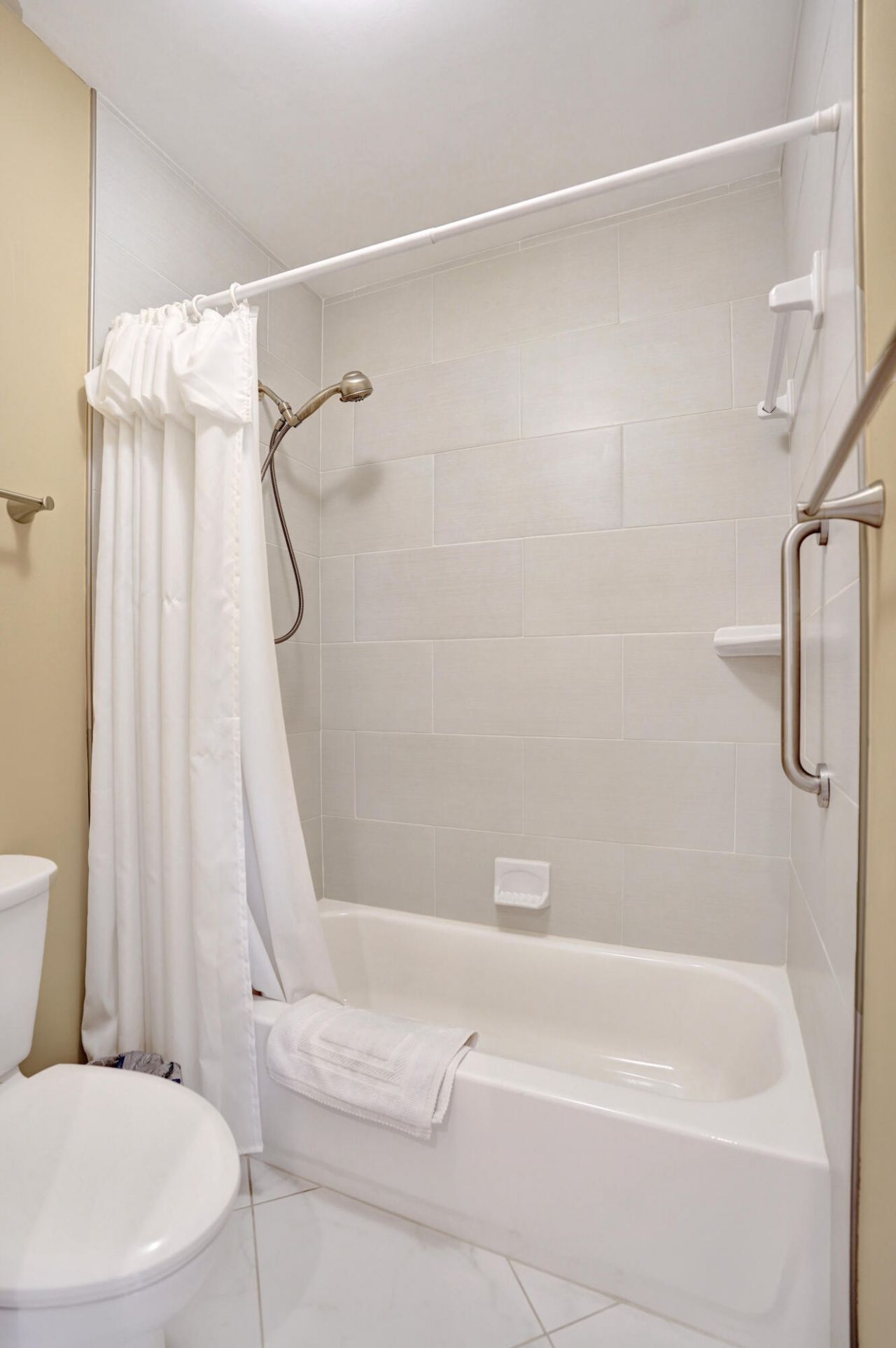 8620 Chevy Chase Drive, Boca Raton, FL 33433 Photo