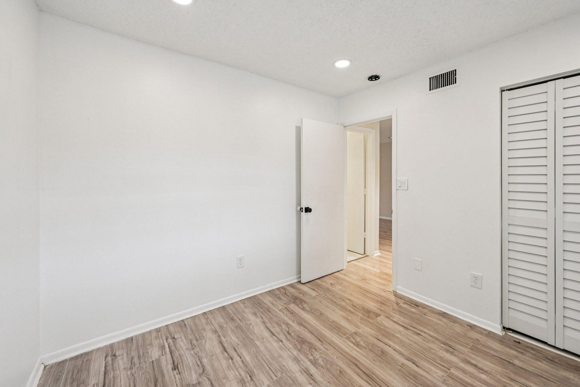 6001 Shakerwood Circle, Unit 203, Tamarac, FL 33319 Photo