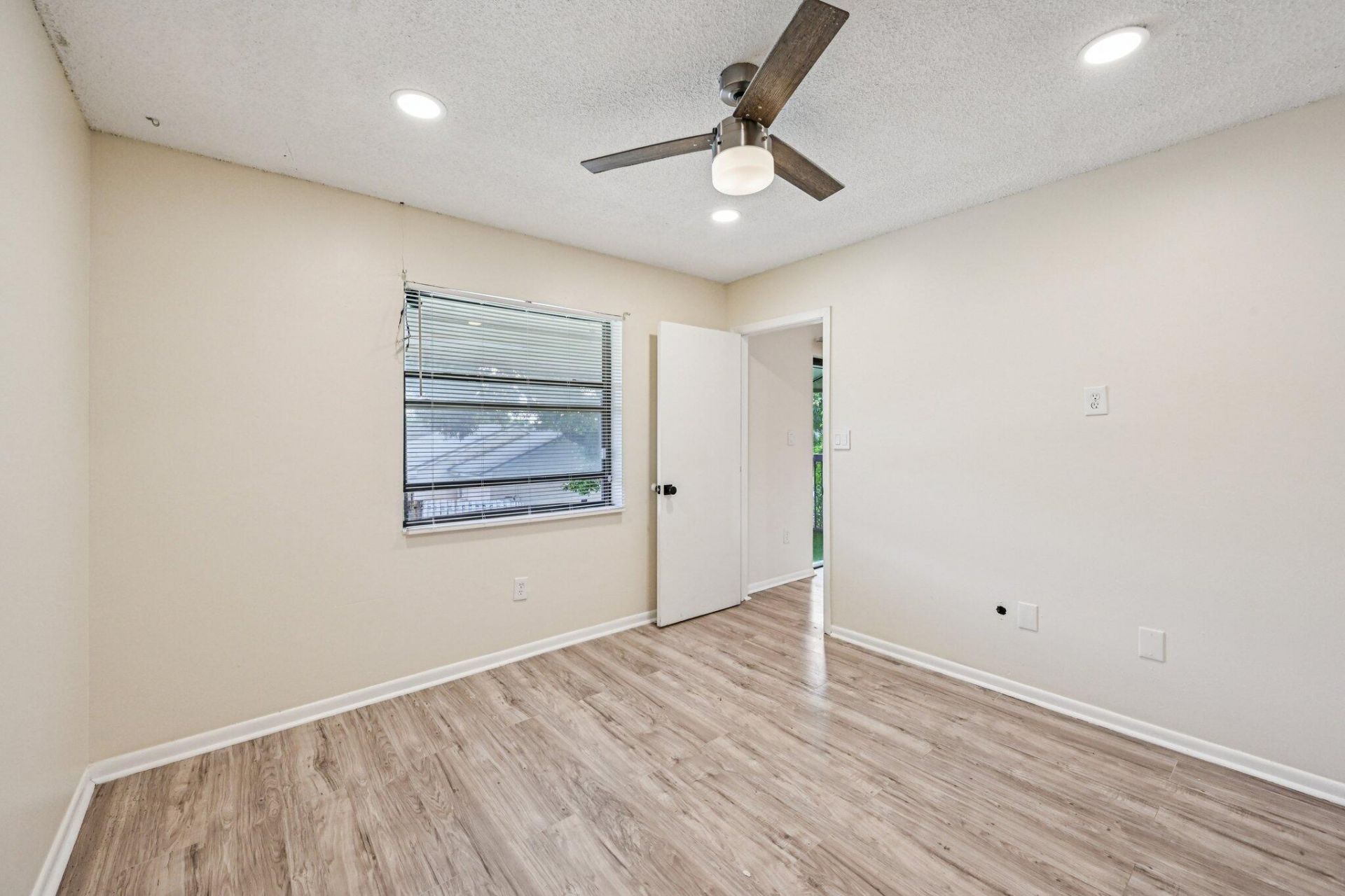 6001 Shakerwood Circle, Unit 203, Tamarac, FL 33319 Photo