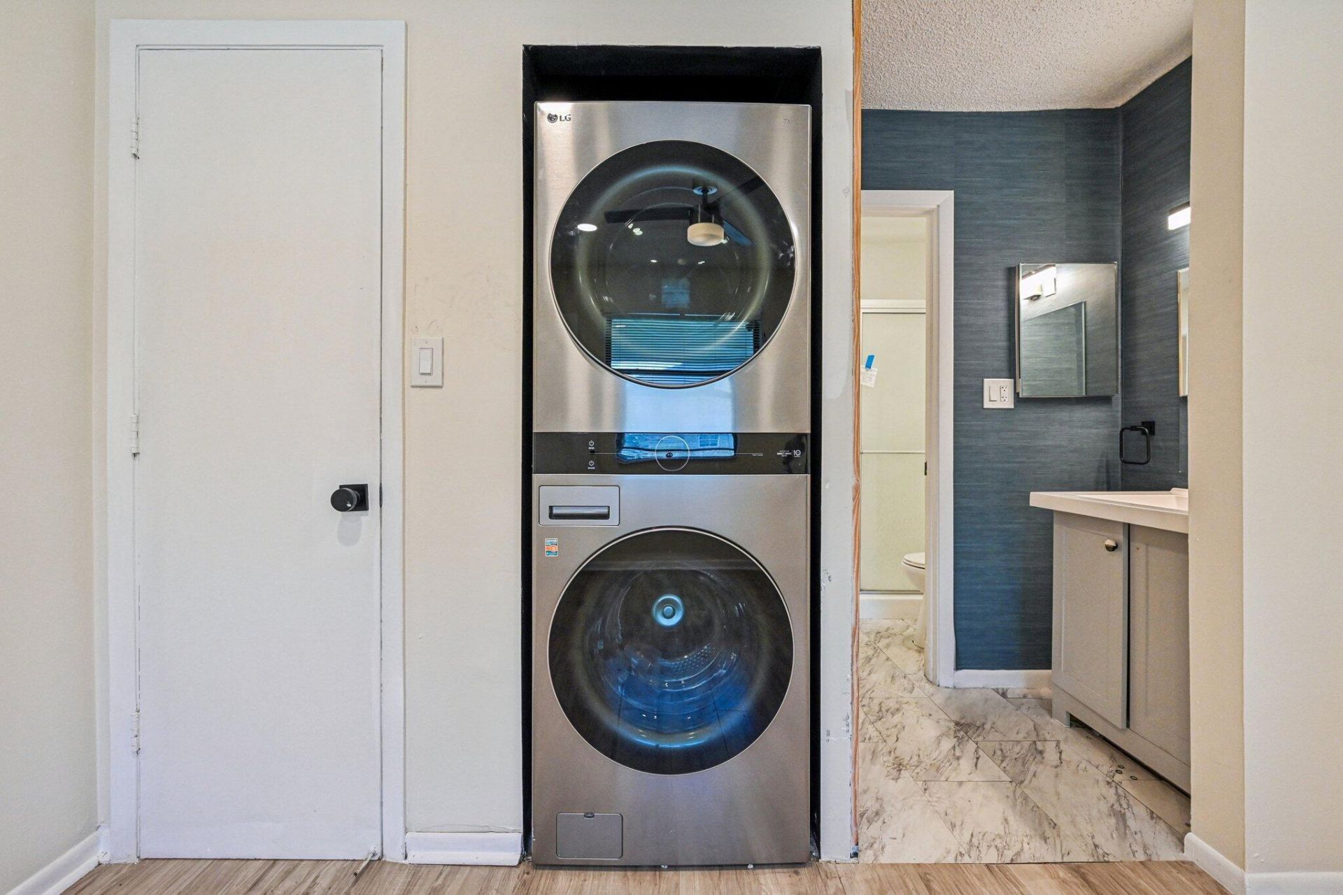 6001 Shakerwood Circle, Unit 203, Tamarac, FL 33319 Photo