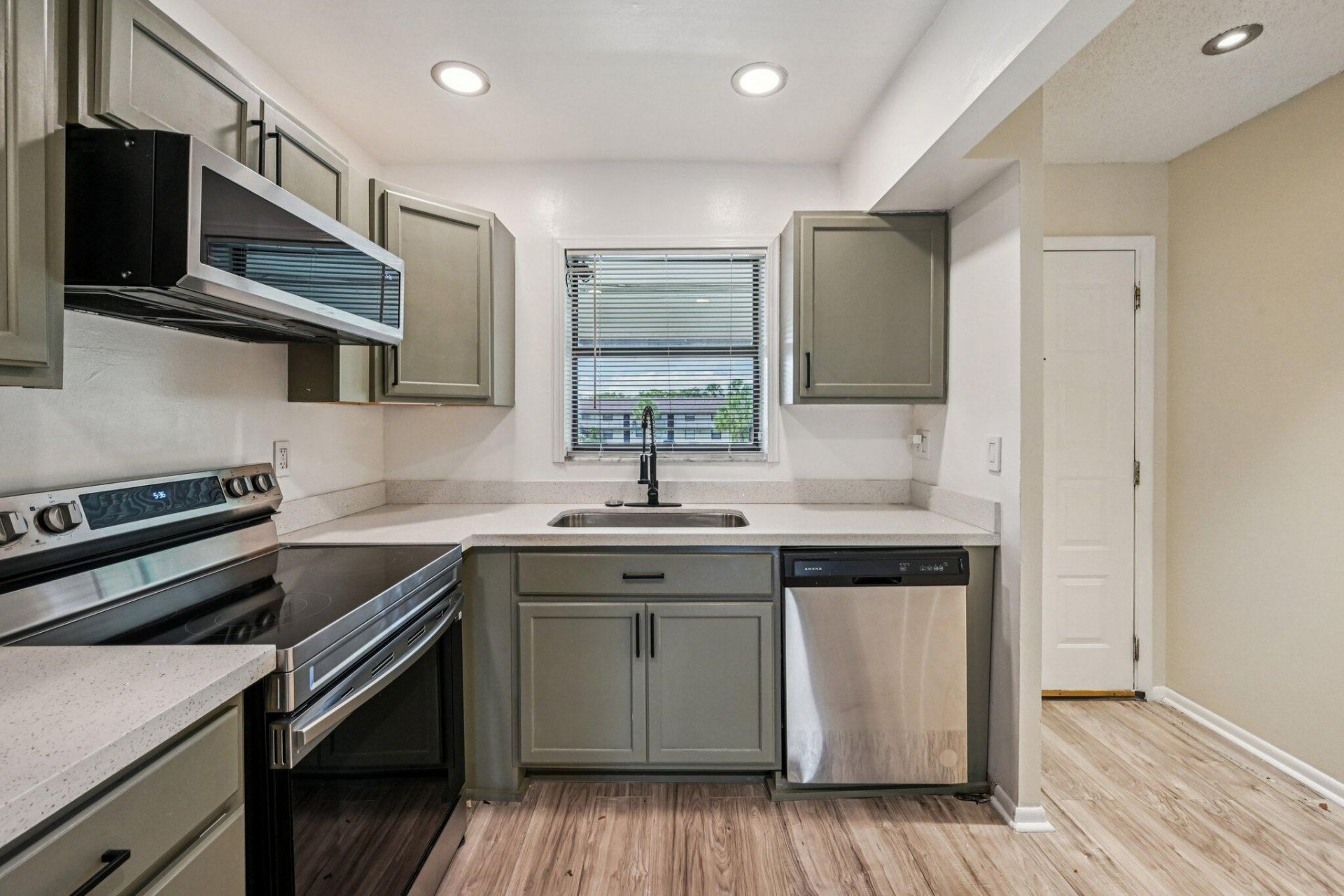 6001 Shakerwood Circle, Unit 203, Tamarac, FL 33319 Photo