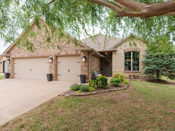 12605 Chateaux Road, Oklahoma City, OK 73142
