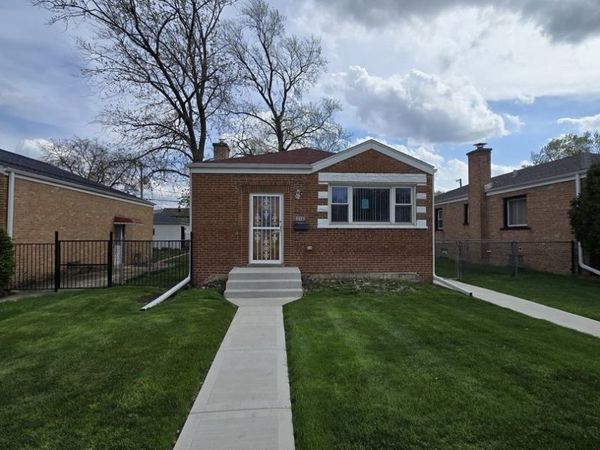 3416 Adams Street , Bellwood, IL 60104