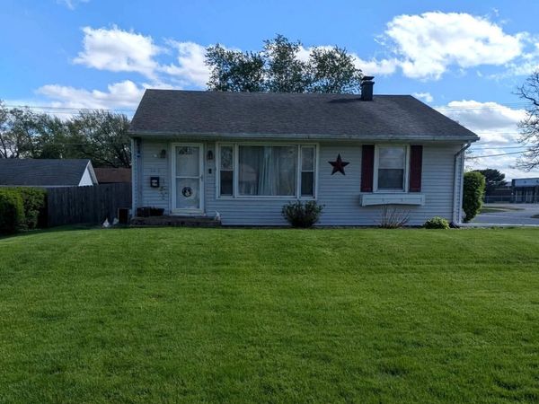 105 E Indiana Street, Momence, IL 60954