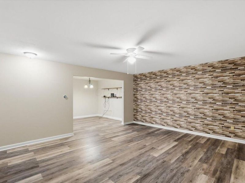 842 W 6th Street, Marysville, OH 43040 Photo 3