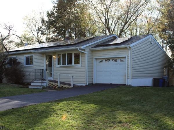 12 Mary Ann Rd, Jefferson, NJ 07438