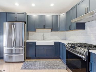 527 N 3Rd St, East Newark, NJ 07029