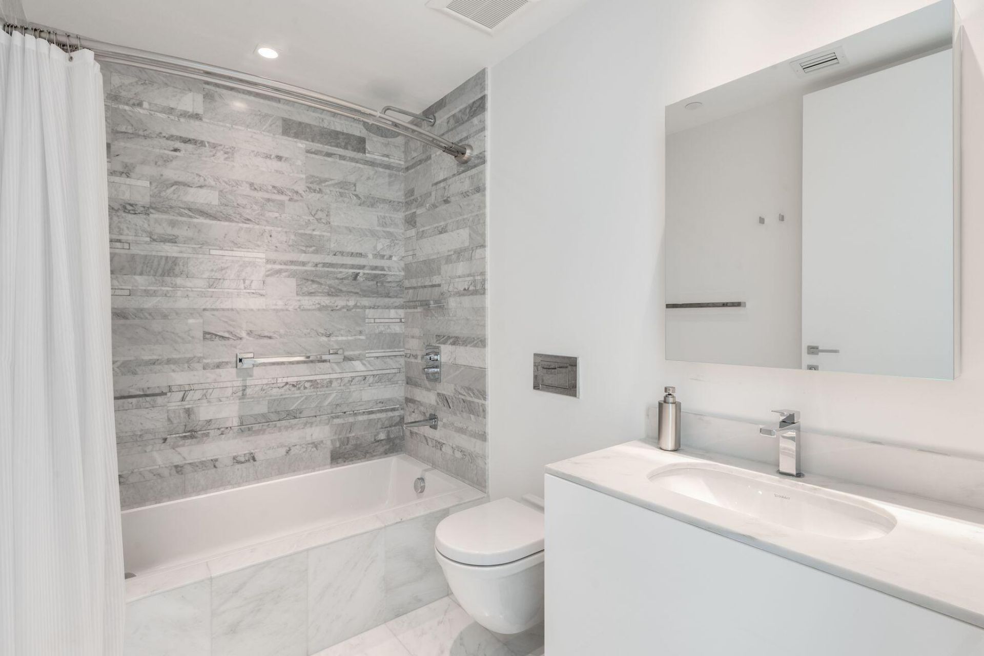 10201 Collins Avenue, Unit 1803, Bal Harbour, FL 33154 Photo