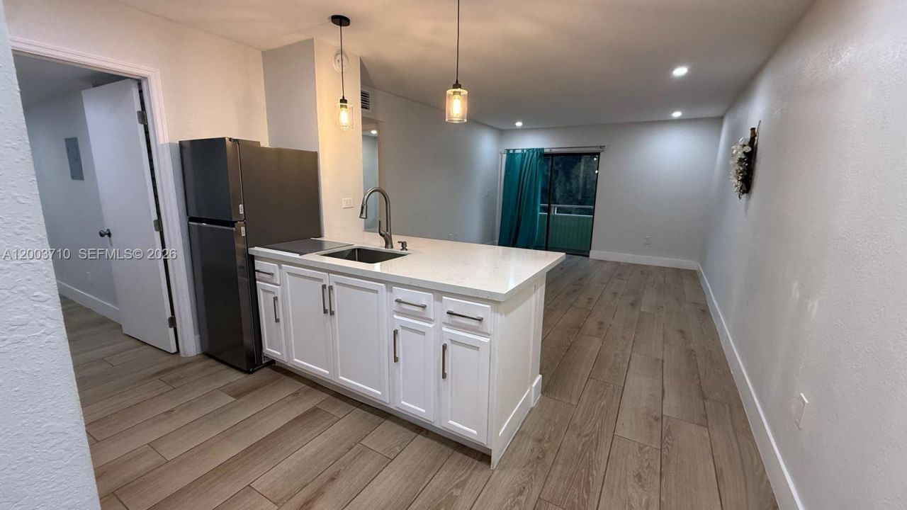 17530 NW 68th Ave , Unit C3008, Hialeah, FL 33015 Photo