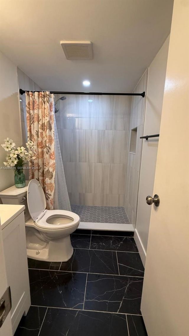 17530 NW 68th Ave , Unit C3008, Hialeah, FL 33015 Photo