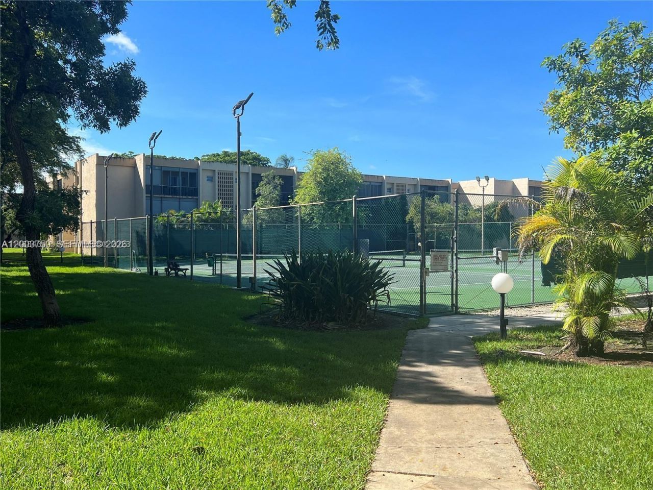 8401 SW 107th Ave , Unit 322E, Miami, FL 33173 Photo